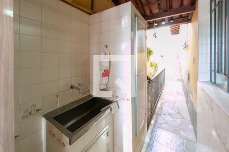 Casa para alugar com 300m², 5 quartos e 4 vagas Casa para alugar com 300m², 5 quartos e 4 vagasÁrea de Serviço