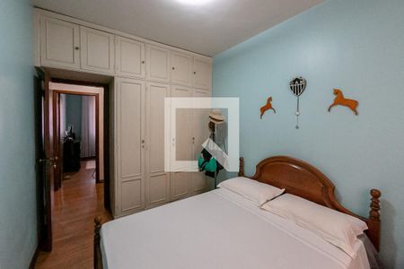 Casa para alugar com 300m², 5 quartos e 4 vagas Casa para alugar com 300m², 5 quartos e 4 vagasQuarto 1