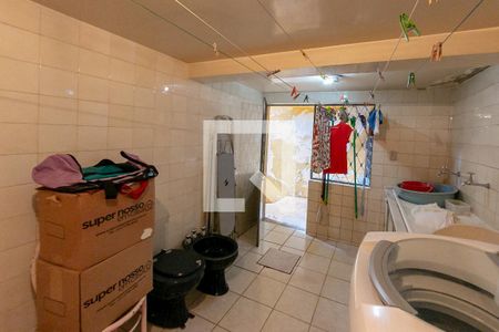 Casa para alugar com 300m², 5 quartos e 4 vagas Casa para alugar com 300m², 5 quartos e 4 vagasÁrea de Serviço