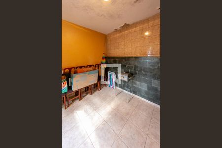 Casa para alugar com 300m², 5 quartos e 4 vagas Casa para alugar com 300m², 5 quartos e 4 vagasQuarto de Serviço