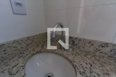 Apartamento para alugar com 60m², 2 quartos e 2 vagasBanheiro social