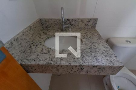 Apartamento para alugar com 60m², 2 quartos e 2 vagasBanheiro social