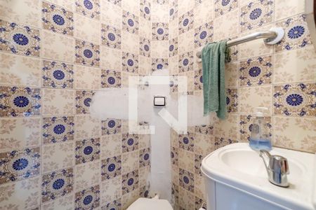 Casa à venda com 300m², 3 quartos e 3 vagasBanheiro de Serviço