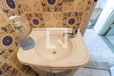 Casa à venda com 300m², 3 quartos e 3 vagasBanheiro de Serviço