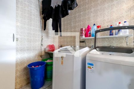 Casa à venda com 300m², 3 quartos e 3 vagasÁrea de Serviço