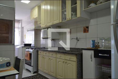 Apartamento para alugar com 114m², 2 quartos e 1 vagaCozinha