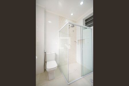 Apartamento à venda com 84m², 2 quartos e sem vagaBanheiro da suíte