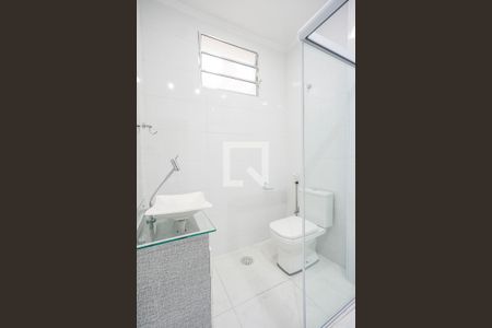 Apartamento à venda com 84m², 2 quartos e sem vagaBanheiro social