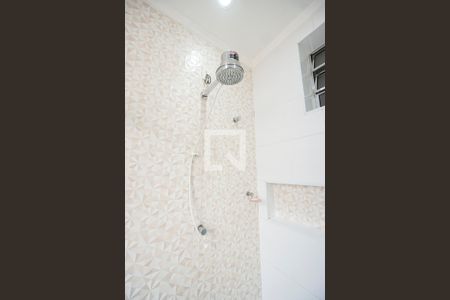 Apartamento à venda com 84m², 2 quartos e sem vagaChuveiro