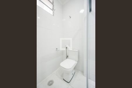 Apartamento à venda com 84m², 2 quartos e sem vagaBanheiro social