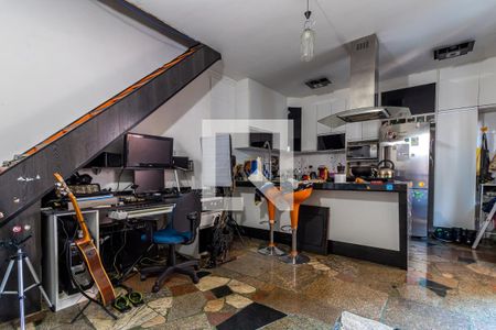 Casa à venda com 385m², 5 quartos e 2 vagasCasa Secundária