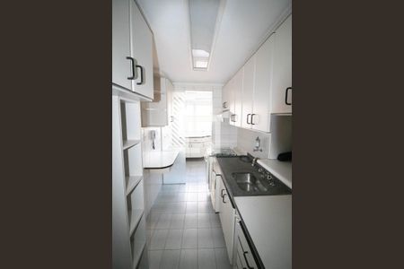 Apartamento para alugar com 169m², 3 quartos e 2 vagas Apartamento para alugar com 169m², 3 quartos e 2 vagasCozinha