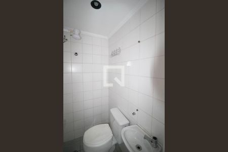 Apartamento para alugar com 169m², 3 quartos e 2 vagas Apartamento para alugar com 169m², 3 quartos e 2 vagasBanheiro de Serviço