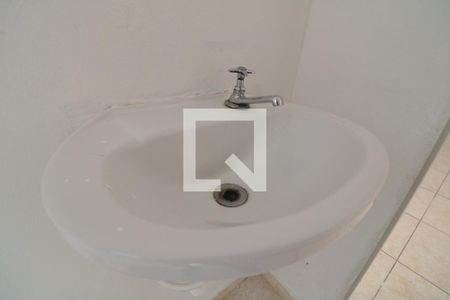 Banheiro - pia de casa para alugar com 1 quarto, 70m² em Penha de França, São Paulo