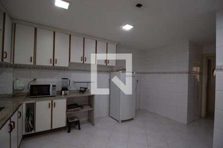 Apartamento à venda com 428m², 4 quartos e 2 vagasCozinha