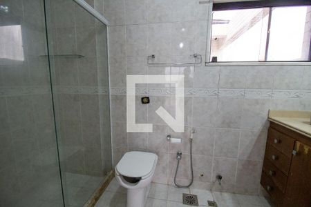 Apartamento à venda com 428m², 4 quartos e 2 vagasBanheiro da Suíte 4