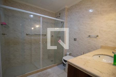 Apartamento à venda com 428m², 4 quartos e 2 vagasBanheiro da Suíte 2