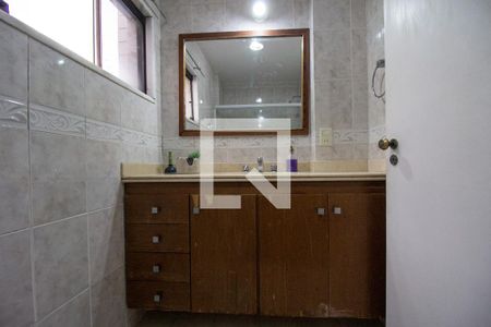 Apartamento à venda com 428m², 4 quartos e 2 vagasBanheiro da Suíte 4