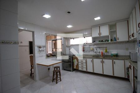 Apartamento à venda com 428m², 4 quartos e 2 vagasCozinha