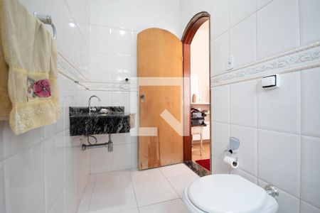 Casa à venda com 397m², 5 quartos e 3 vagasBanheiro da Suíte