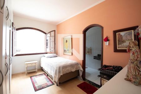 Casa à venda com 397m², 5 quartos e 3 vagasSuíte