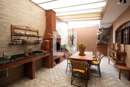 Casa à venda com 397m², 5 quartos e 3 vagasChurrasqueira