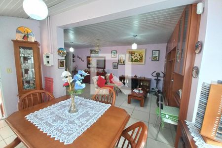 Sala de casa à venda com 2 quartos, 360m² em Rio Branco, Belo Horizonte