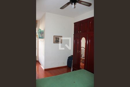 Apartamento à venda com 81m², 3 quartos e 1 vagaQuarto 2