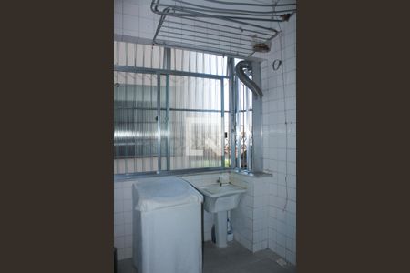 Apartamento à venda com 81m², 3 quartos e 1 vagaÁrea de Serviço