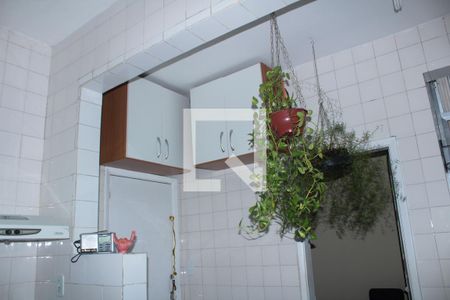 Apartamento à venda com 81m², 3 quartos e 1 vagaÁrea de Serviço