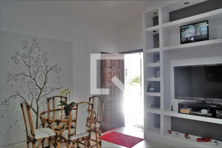 Detalhe Sala de casa para alugar com 5 quartos, 517m² em Maracanã, Praia Grande