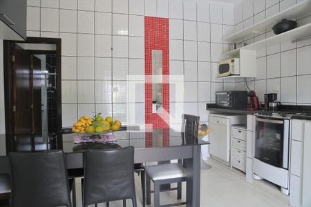 Casa para alugar com 506m², 5 quartos e 8 vagasCozinha