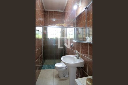 Casa para alugar com 506m², 5 quartos e 8 vagasBanheiro social