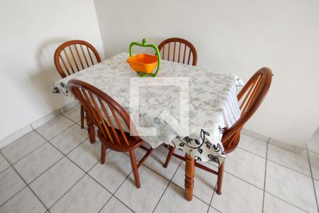 Sala de apartamento para alugar com 2 quartos, 80m² em Cidade Ocian, Praia Grande