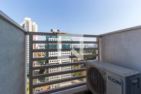 Sacada de apartamento à venda com 1 quarto, 32m² em Alphaville Industrial, Barueri