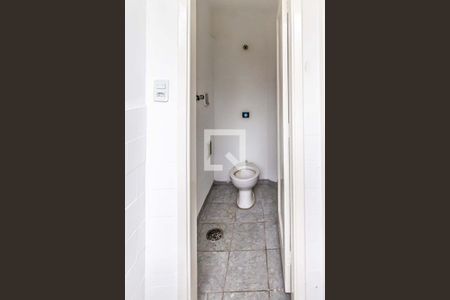 Apartamento para alugar com 86m², 2 quartos e sem vaga Apartamento para alugar com 86m², 2 quartos e sem vagaBanheiro de Serviço