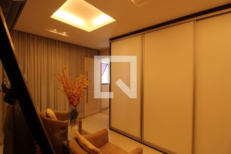 Apartamento à venda com 354m², 4 quartos e 4 vagasSuíte 4