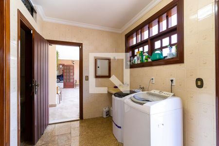 Casa à venda com 900m², 4 quartos e 5 vagasÁrea de serviço