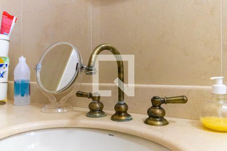 Casa à venda com 900m², 4 quartos e 5 vagasBanheiro social