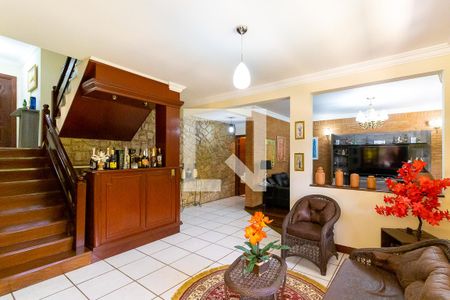 Sala de casa à venda com 4 quartos, 900m² em Cidade Universitária, Campinas