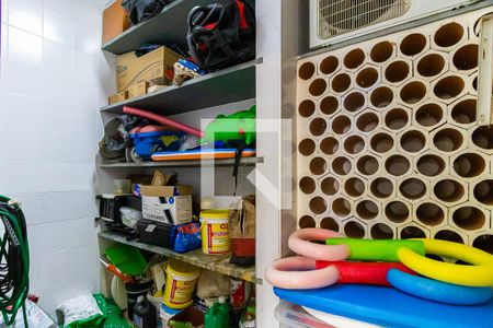 Casa à venda com 900m², 4 quartos e 5 vagasDispensa