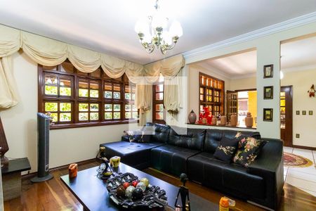 Sala de TV de casa à venda com 4 quartos, 900m² em Cidade Universitária, Campinas