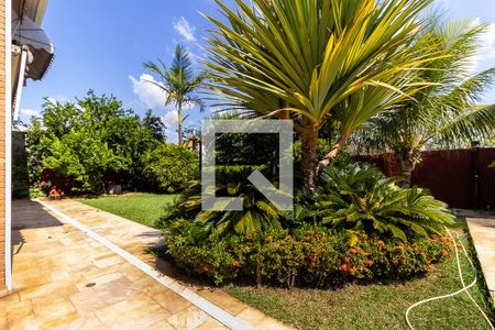 Casa à venda com 900m², 4 quartos e 5 vagasQuintal