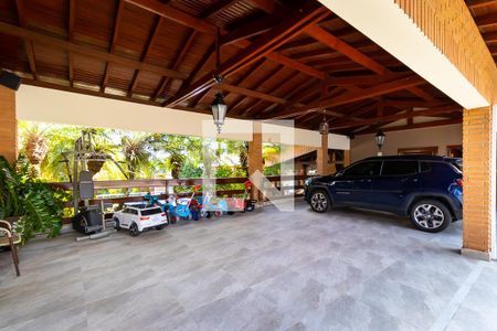 Casa à venda com 900m², 4 quartos e 5 vagasVagas de garagem
