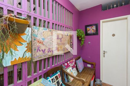 Apartamento à venda com 70m², 2 quartos e 1 vagaÁrea de Serviço