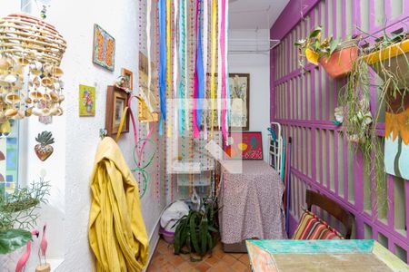 Apartamento à venda com 70m², 2 quartos e 1 vagaÁrea de Serviço