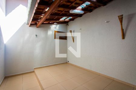 Casa de condomínio para alugar com 136m², 3 quartos e 2 vagas Casa de condomínio para alugar com 136m², 3 quartos e 2 vagasÁrea externa do quarto 1 e 2