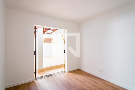 Quarto 1 - Suíte de casa de condomínio para alugar com 3 quartos, 136m² em Vila São Pedro, Santo André