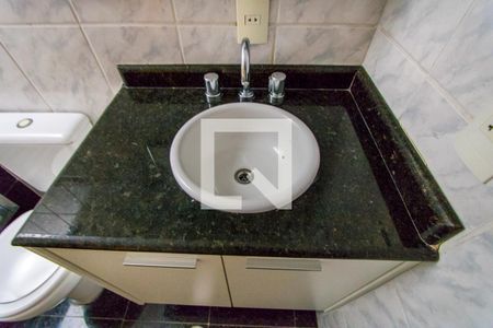 Casa de condomínio para alugar com 136m², 3 quartos e 2 vagas Casa de condomínio para alugar com 136m², 3 quartos e 2 vagasBanheiro do quarto 1