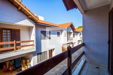 Casa de condomínio para alugar com 136m², 3 quartos e 2 vagas Casa de condomínio para alugar com 136m², 3 quartos e 2 vagasVaranda do quarto 2